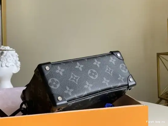 First bag ru LOUIS SOFT MINI VUITTON TRUNK 0523